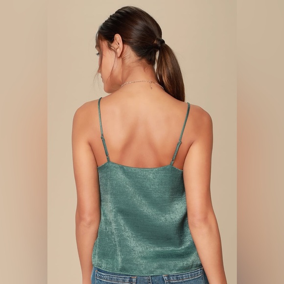 Lulu’s Ireni Forest Green Satin Cami Top NWT - Picture 2 of 11
